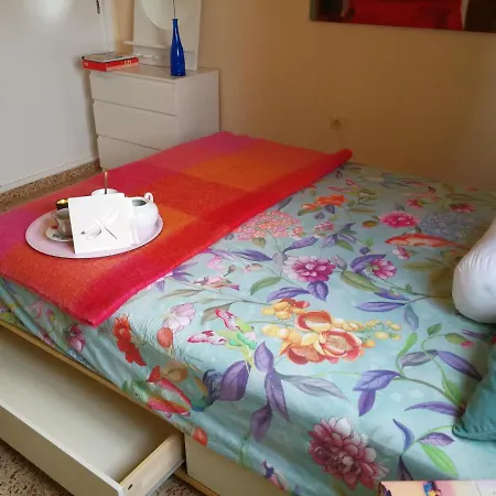 Welcome To Discover The Magic Amazing Tenerife !! Private Bath Breakast Wf :) Pensión